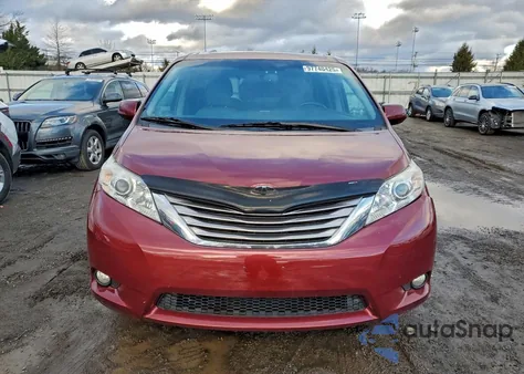 2017 Toyota Sienna Xle z USA, uszkodzony, nr VIN 5TDDZ3DC0HS181204